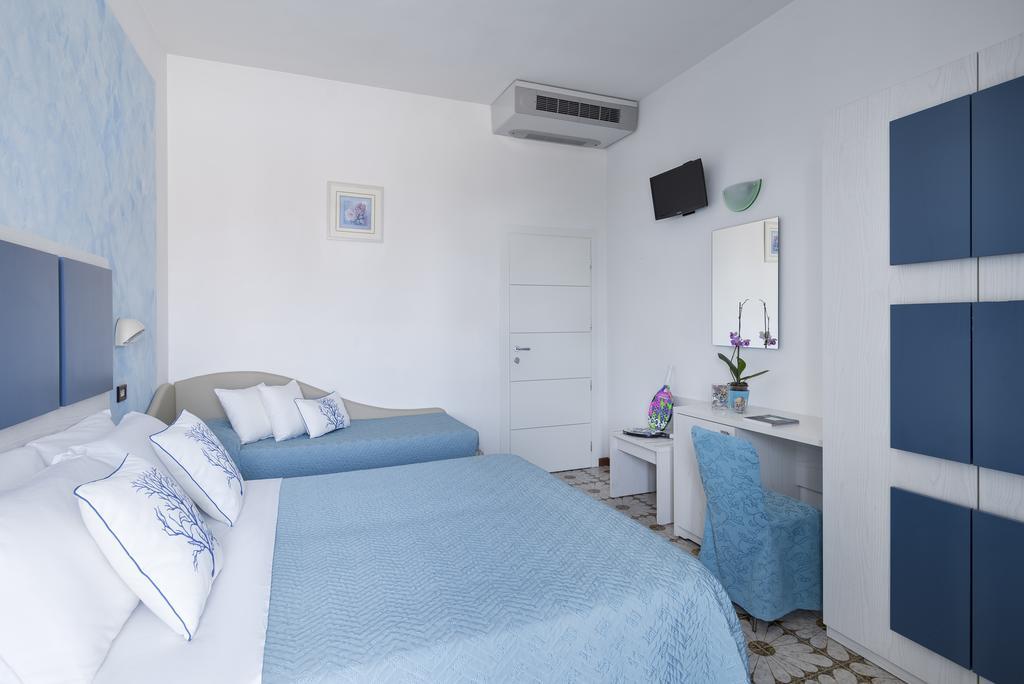 Hotel Capitol Misano Adriatico Exteriér fotografie